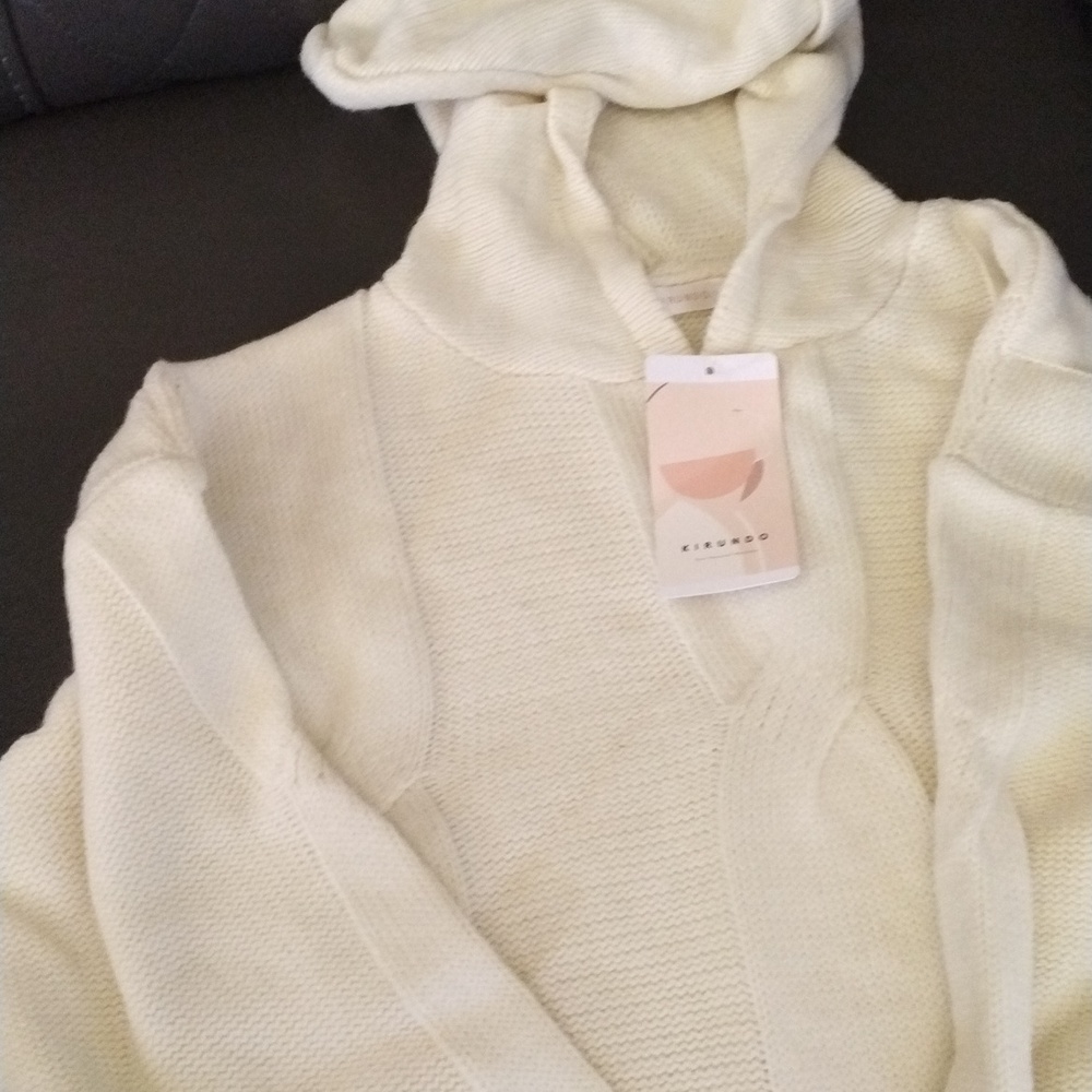 Woman Kirundo sweater off white size medium long sleeve with hood
